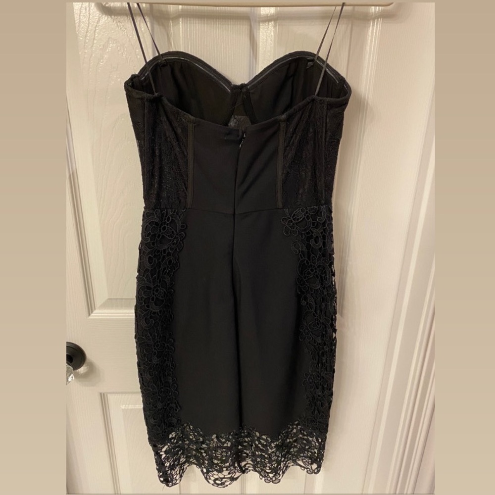 Guess strapless dress. Size small. Color black. - Picture 2 of 3